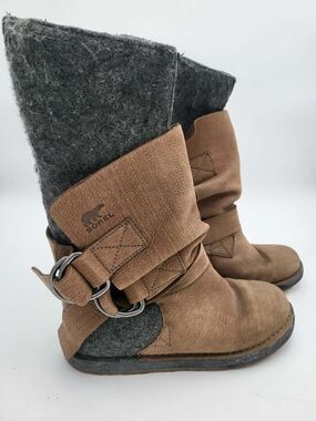 SOREL Women's Brown Suede Fold-Over Boots with Gray Felt Shaft